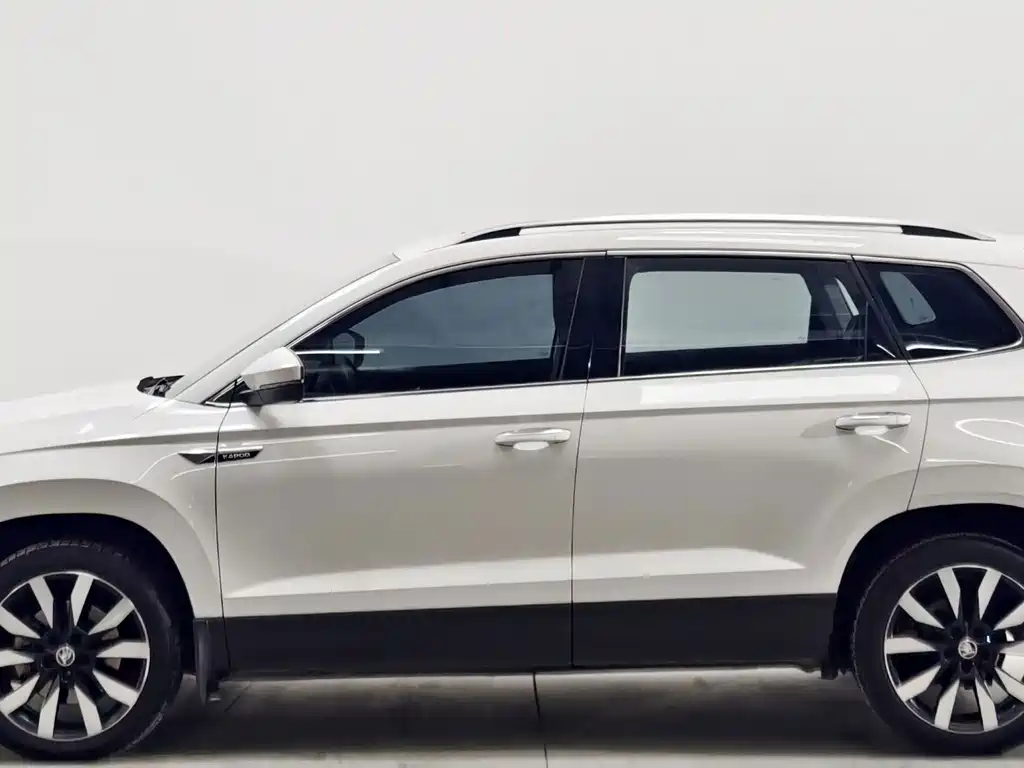 Skoda Karoq — миниатюра 7
