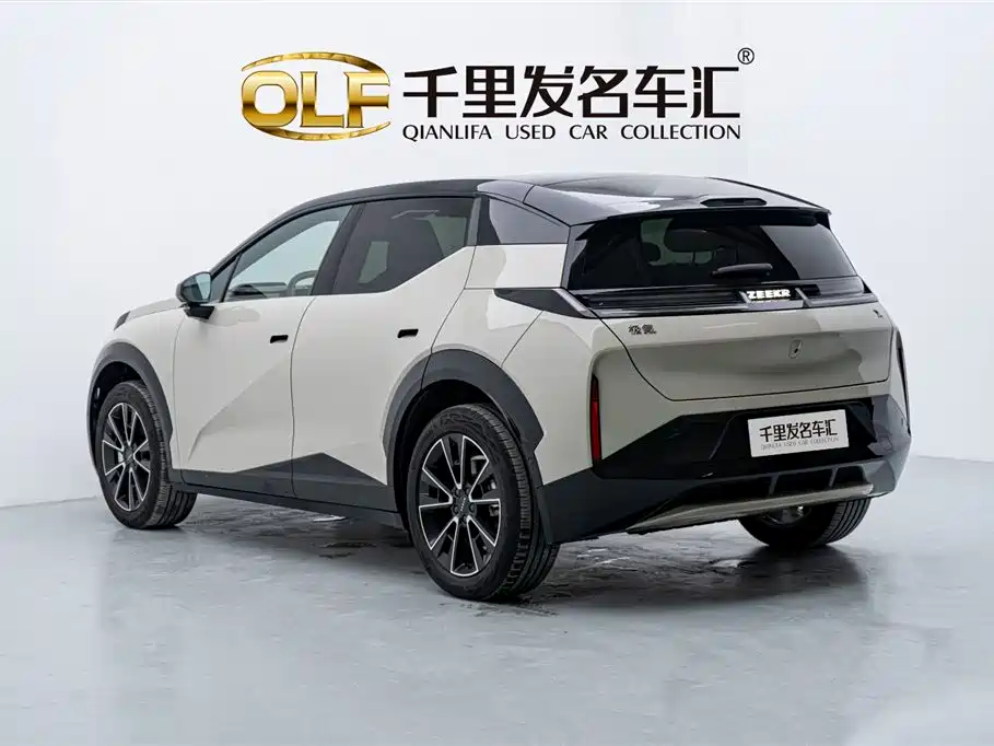 Zeekr X 2025 мест