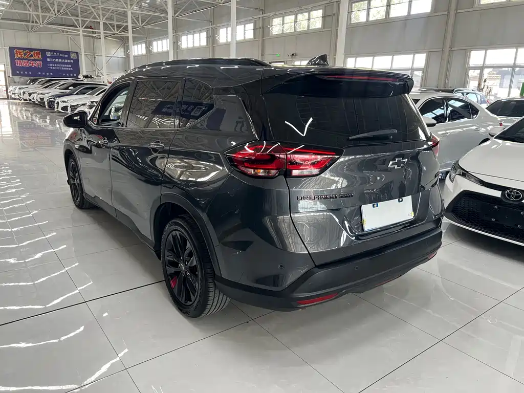 Chevrolet Volando — миниатюра 7