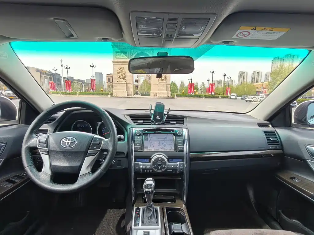 Toyota Reiz 2013 2.5V