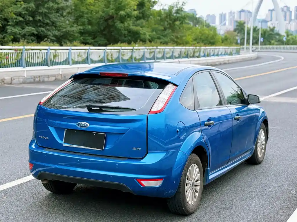 Ford Focus — миниатюра 4