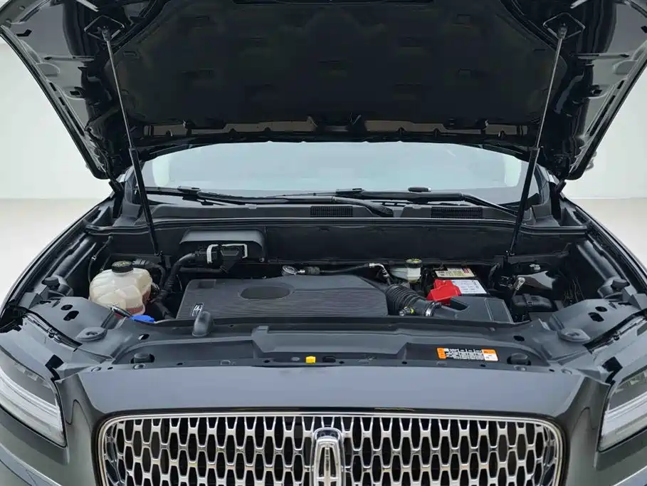 Lincoln Nautilus 2021 2.0T Premium