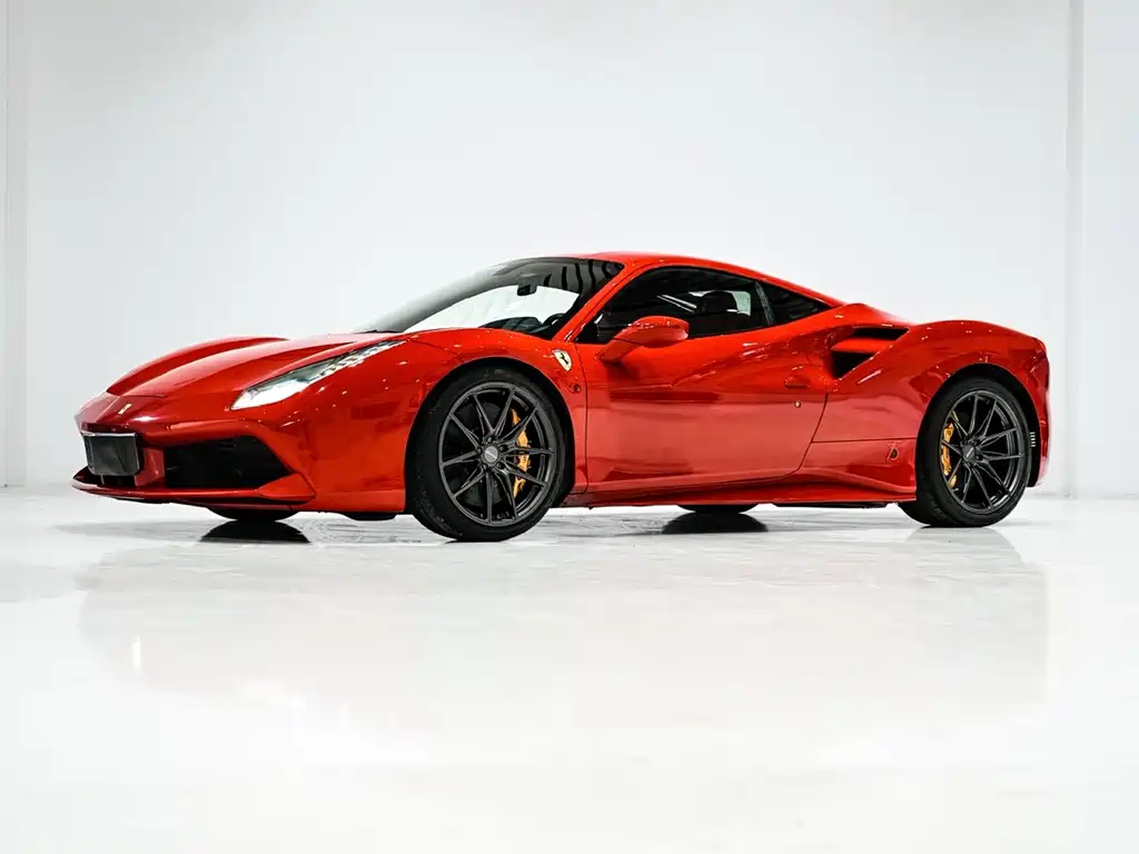FERRARI 488