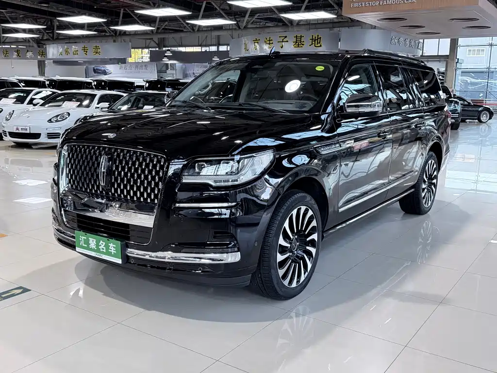 Lincoln Navigator