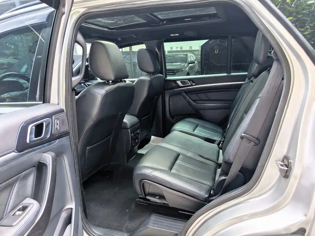 Ford Everest 2020 Sport 2.3T AT Flagship 7 мест