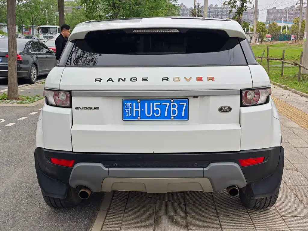 Land Rover Range Rover Evoque 2014 2.0T 5