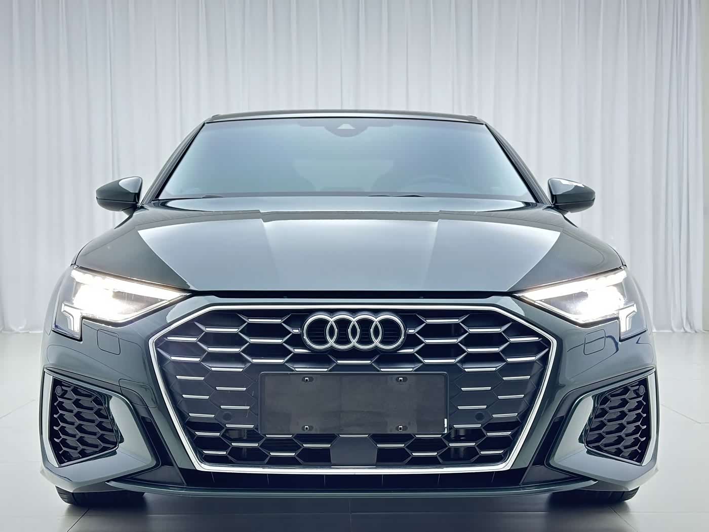 Audi A3 1.4 л 2023 г. Зелёный, пробег 21000 км
