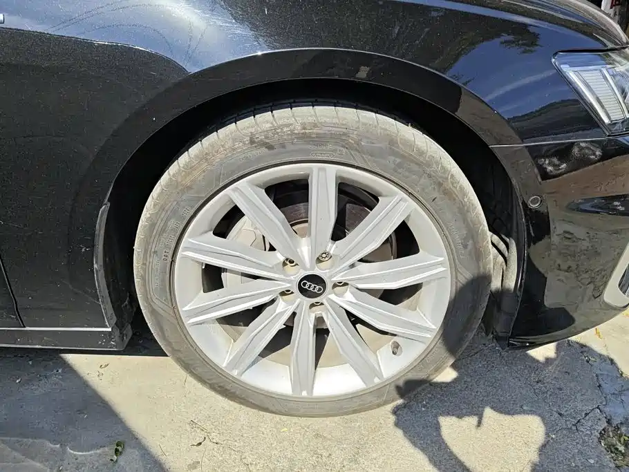 Audi A6L — миниатюра 6