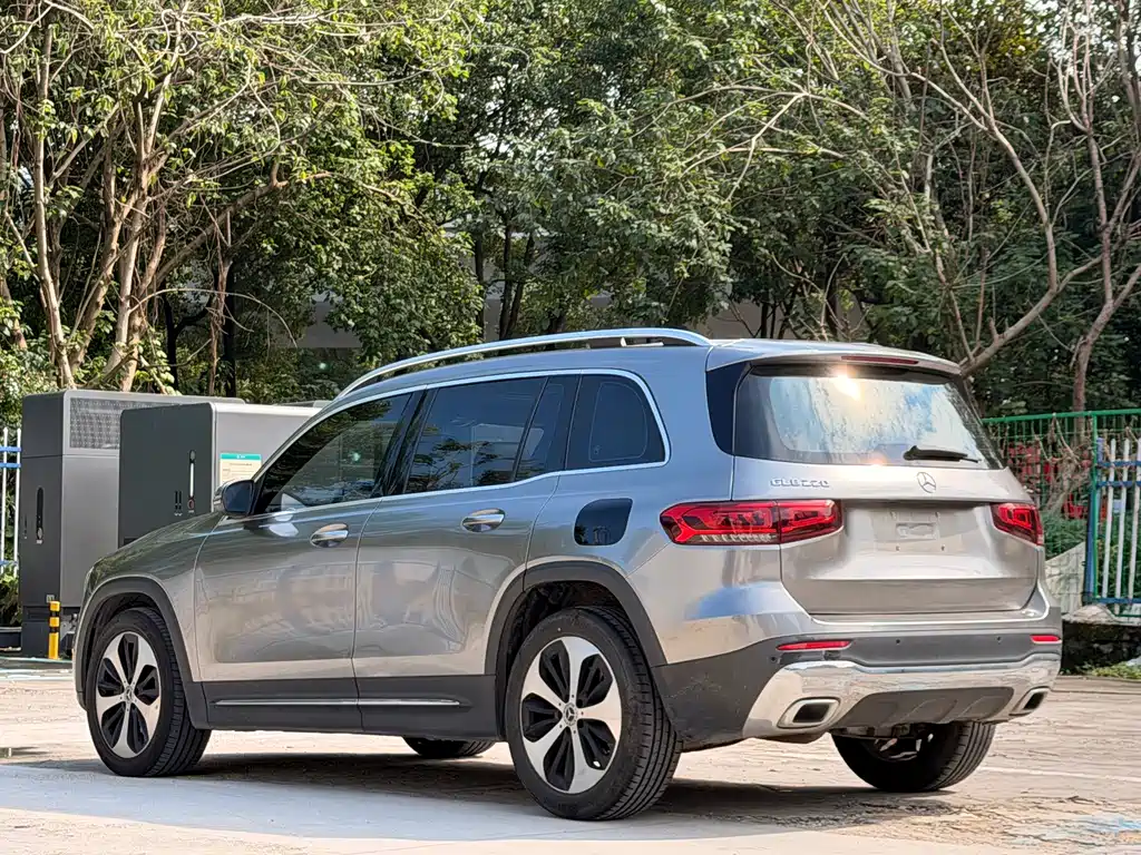 Mercedes-Benz GLB — миниатюра 16