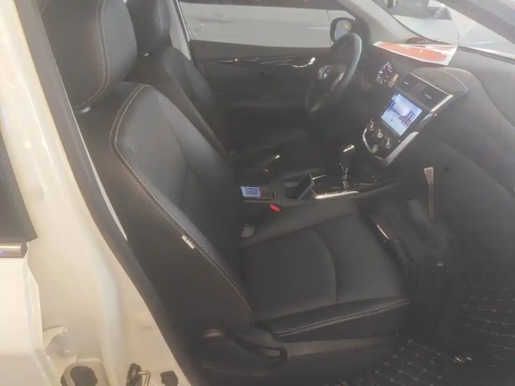 Nissan Tiida — миниатюра 25