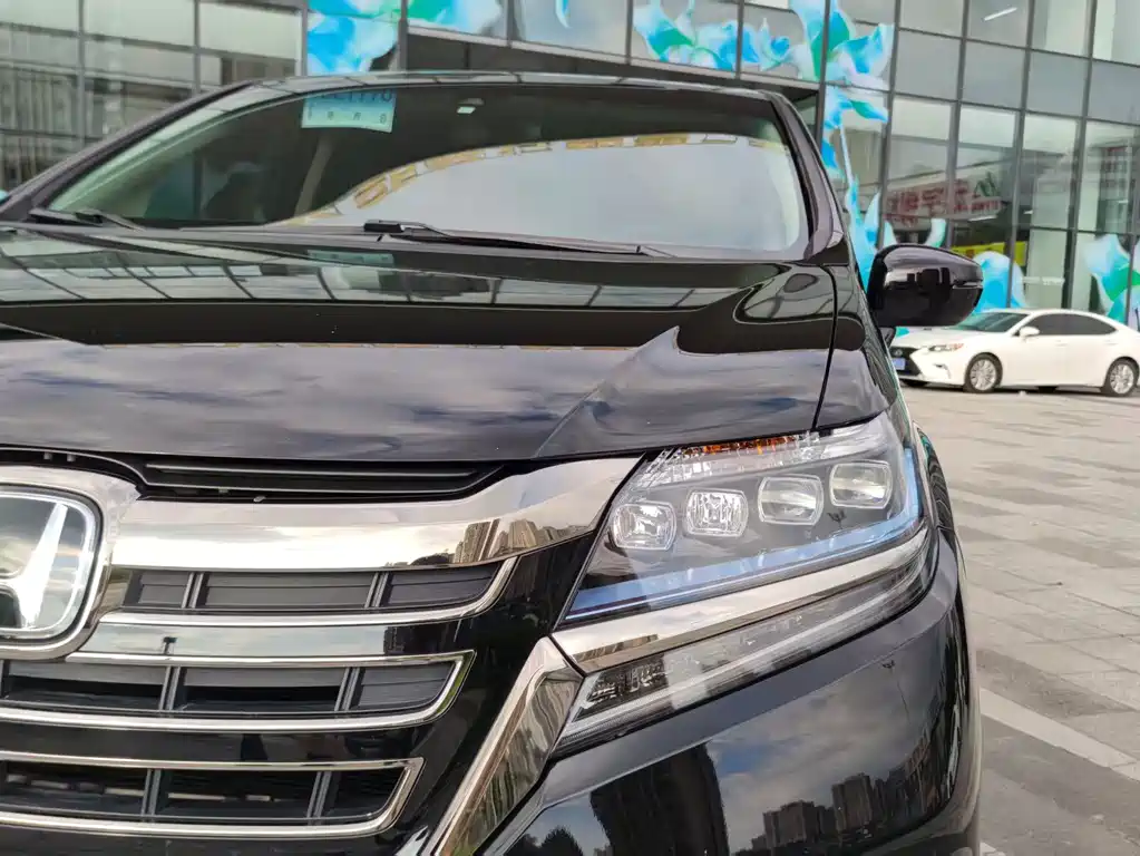 Honda Elysion — миниатюра 28
