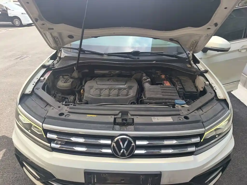 Volkswagen Tiguan L — миниатюра 20