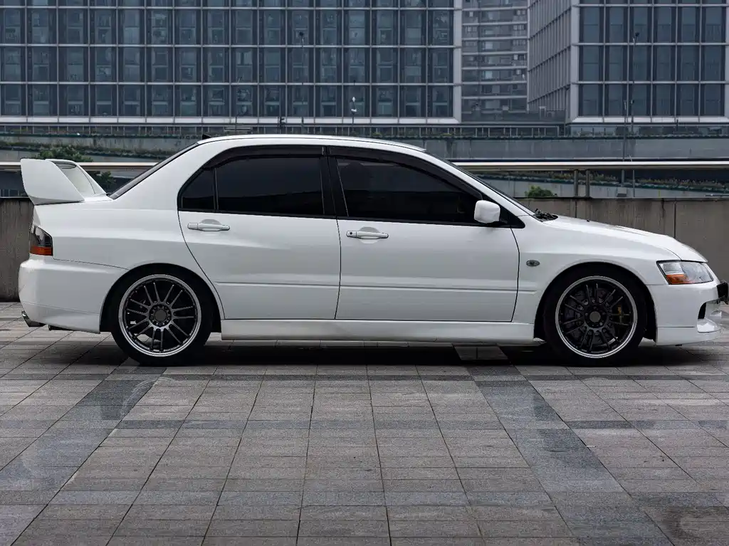 Mitsubishi Lancer — миниатюра 5