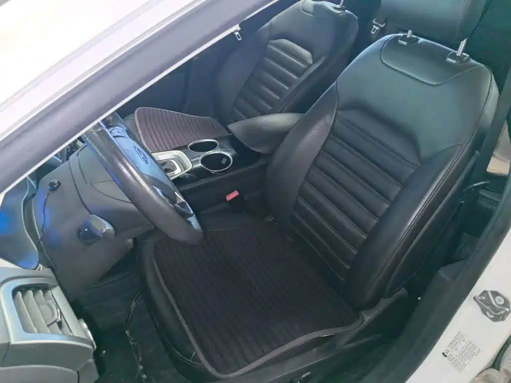 Ford Mondeo — миниатюра 15