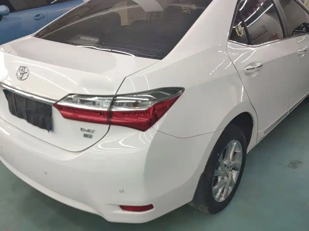 Toyota Corolla — миниатюра 8