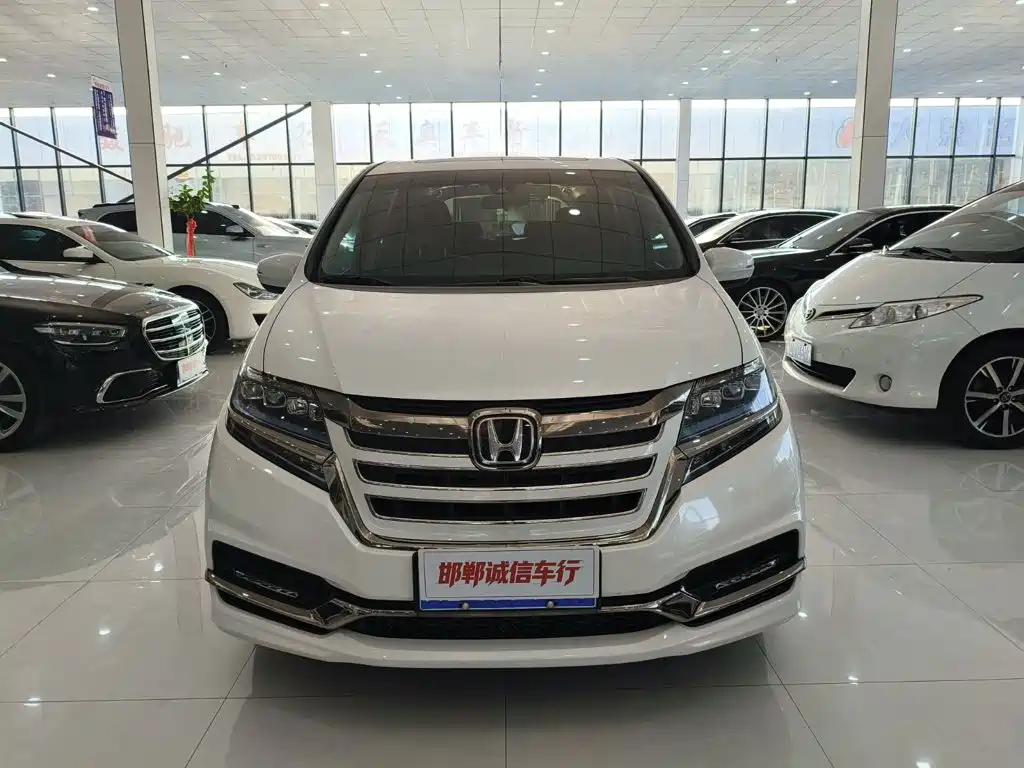 Honda Elysion — миниатюра 2