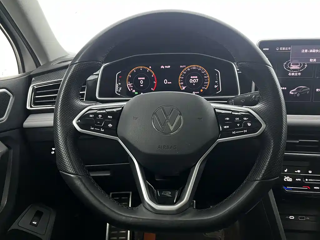Volkswagen Tiguan X — миниатюра 18