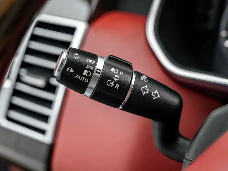 Land Rover Range Rover — миниатюра 11