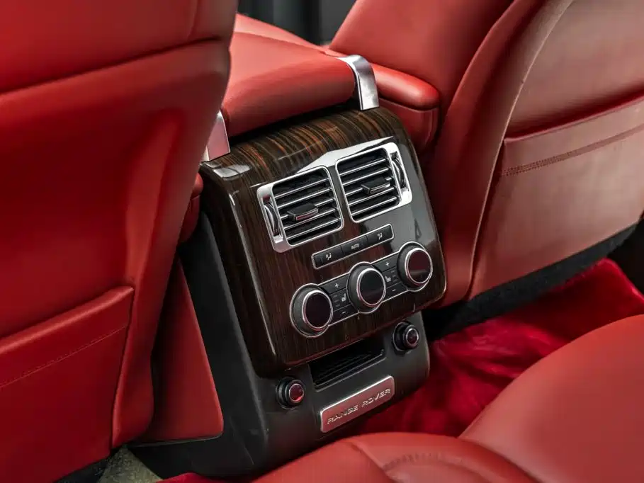 Land Rover Range Rover — миниатюра 26