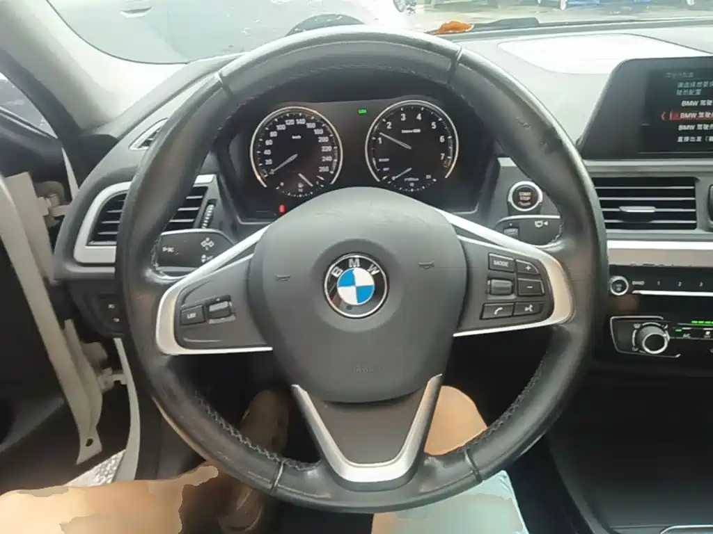 BMW 1 Series — миниатюра 11