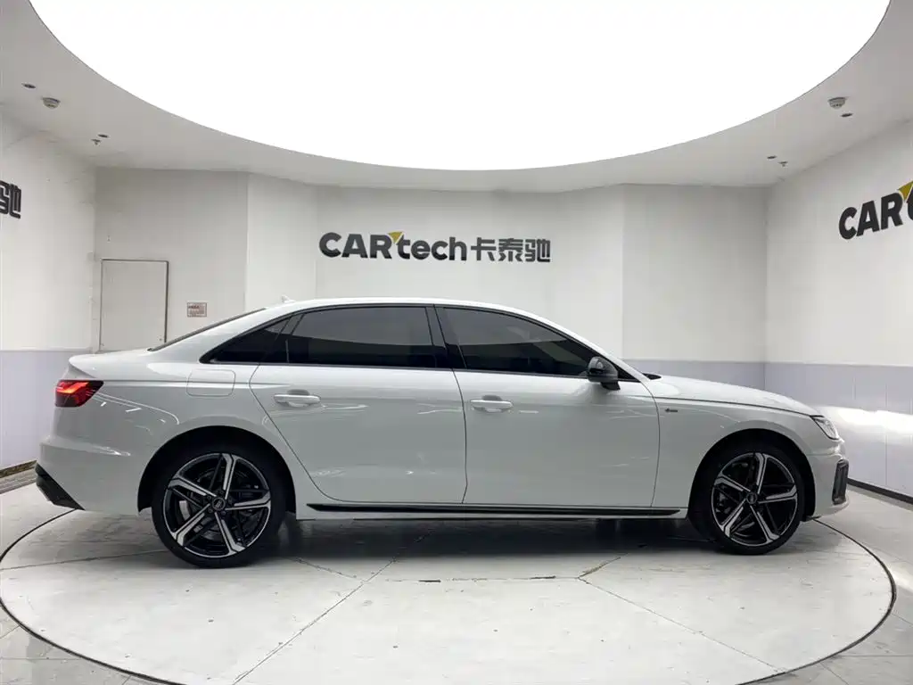 Audi A4L 2025 200 Enjoy 40 TFSI Luxury
