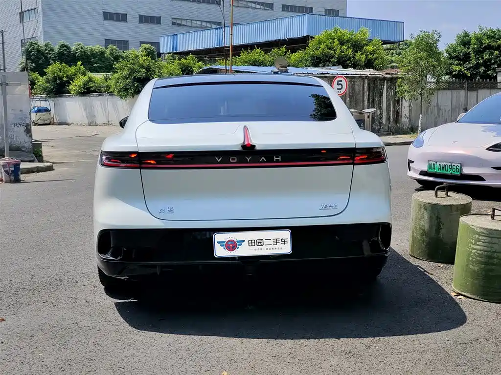 Voyah Passion 2024 PHEV Flagship