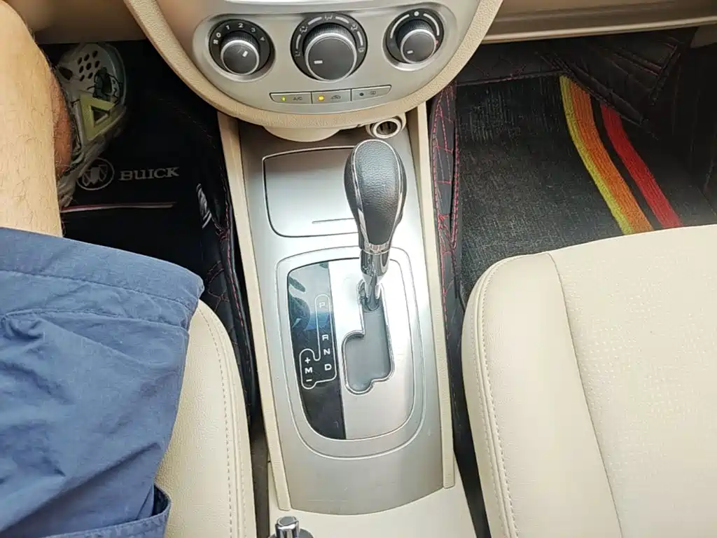 Buick Excelle — миниатюра 14