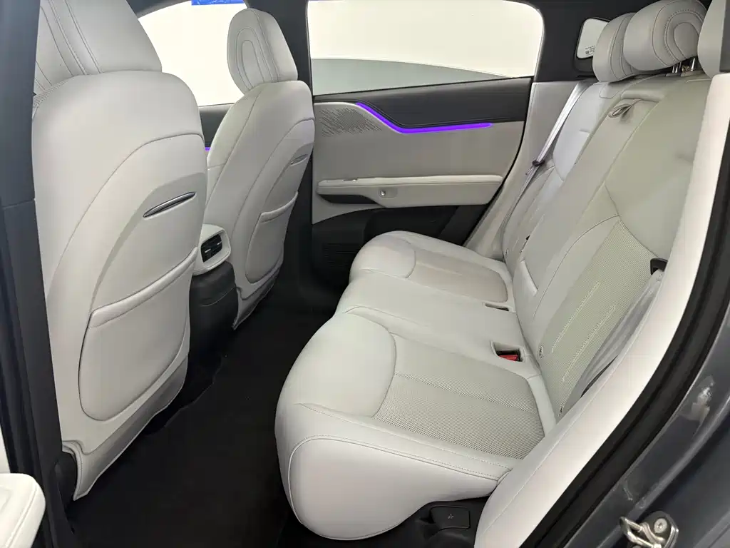 XPeng G6 — миниатюра 8
