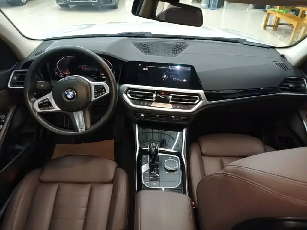BMW 3 Series — миниатюра 10
