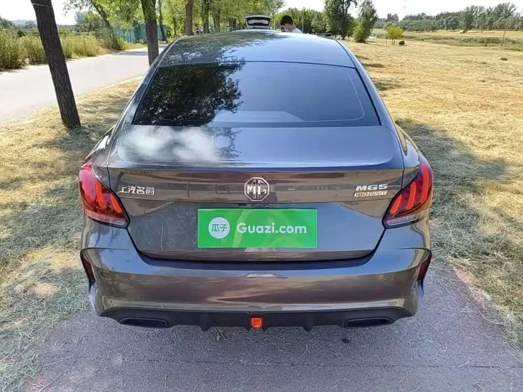 MG MG5 — миниатюра 6