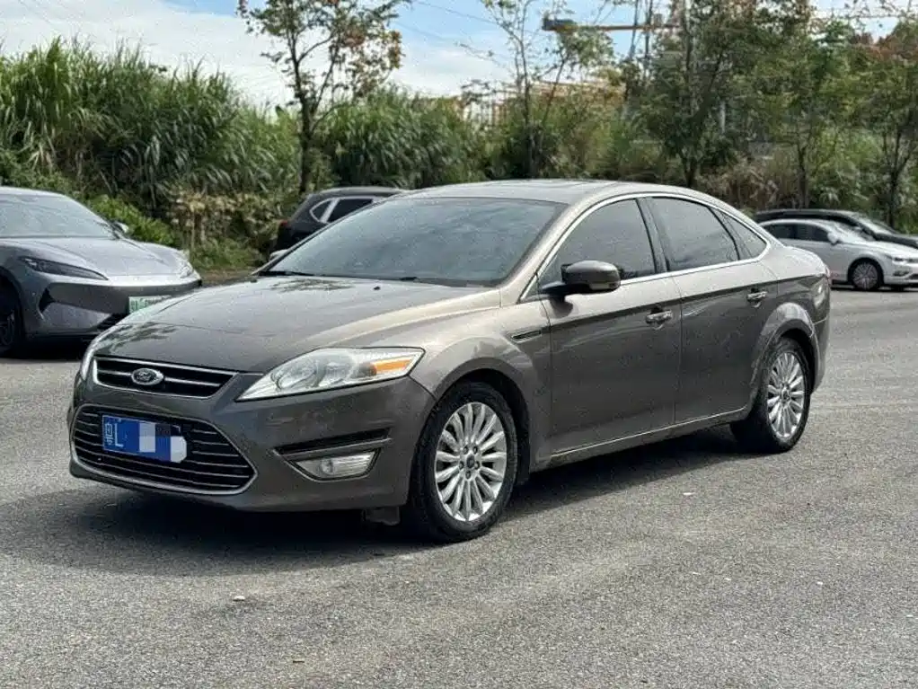 Ford Mondeo Zhisheng