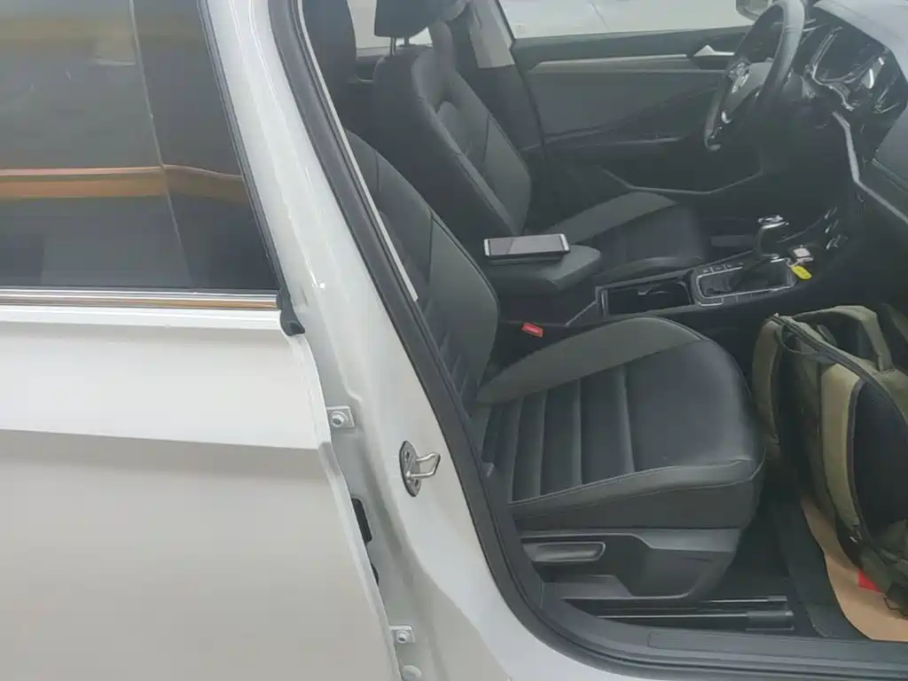 Volkswagen Sagitar — миниатюра 25
