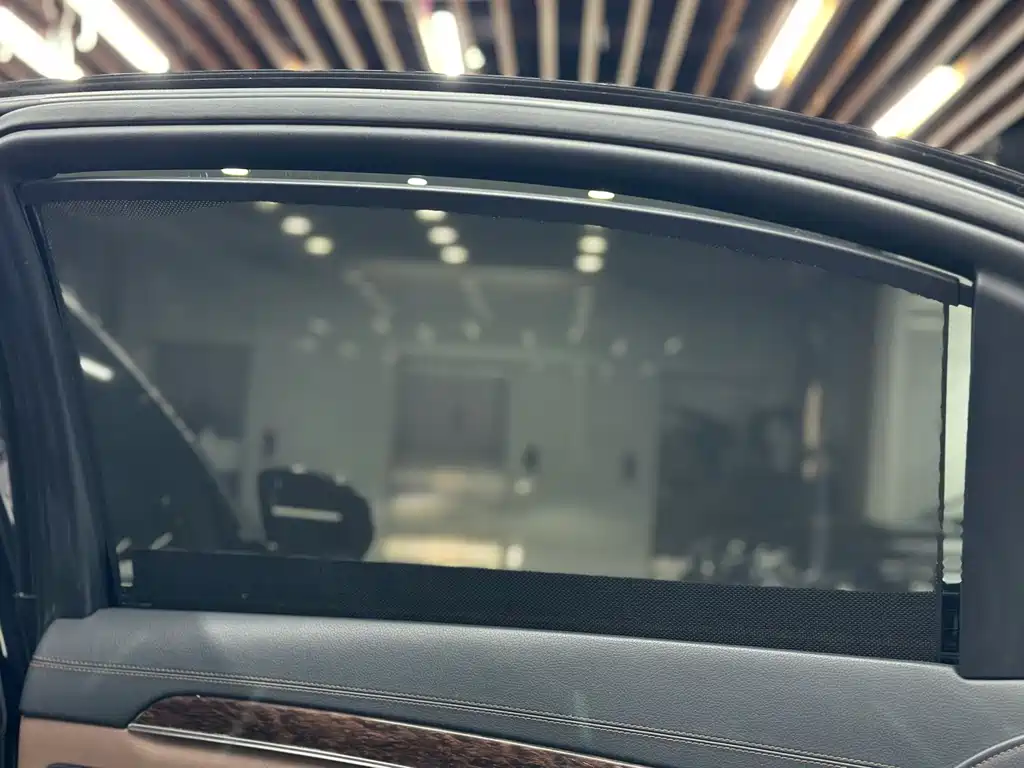 Mercedes-Benz S-Class — миниатюра 17