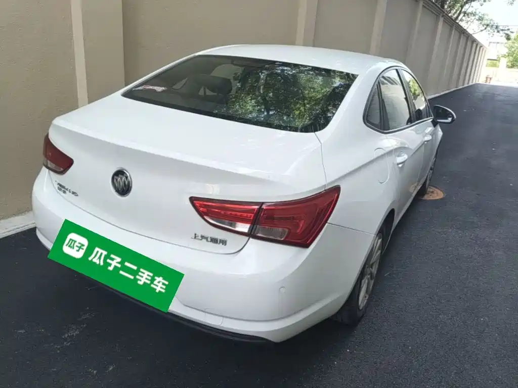 Buick Verano — миниатюра 7