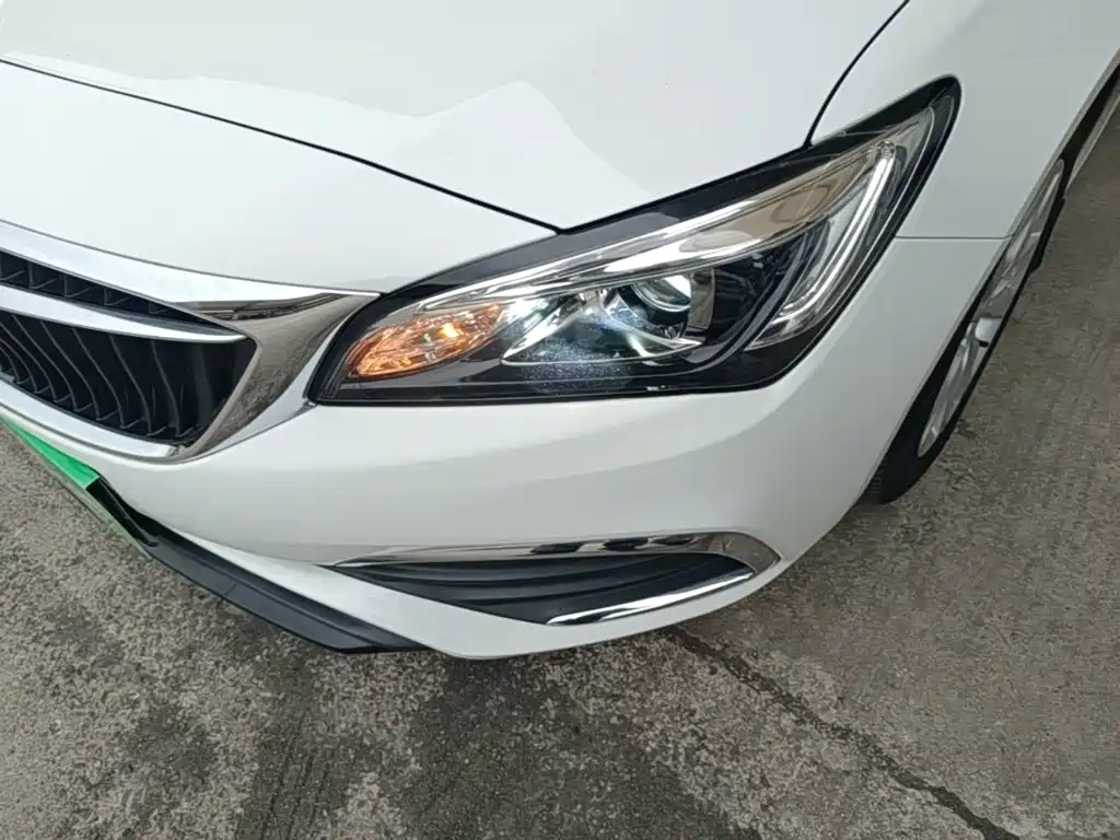 Buick Verano — миниатюра 24
