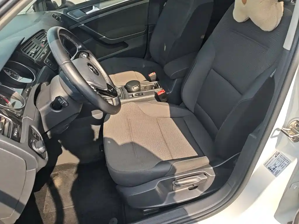 Volkswagen Golf — миниатюра 15