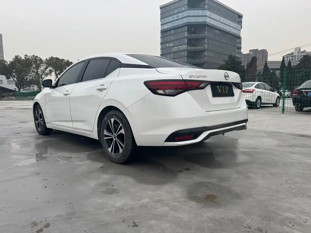 Nissan Sylphy — миниатюра 8