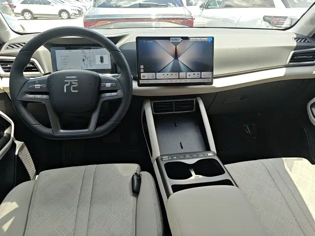BYD Yuan UP — миниатюра 10