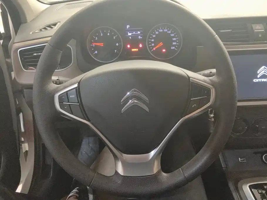Citroen C4L — миниатюра 15