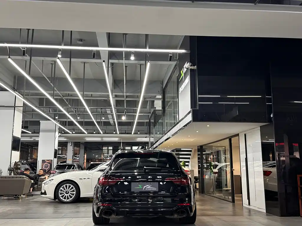 Audi RS 4 — миниатюра 18
