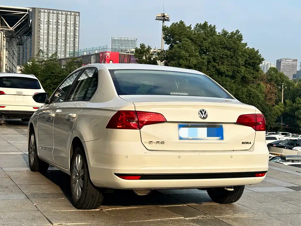 Volkswagen Bora — миниатюра 6
