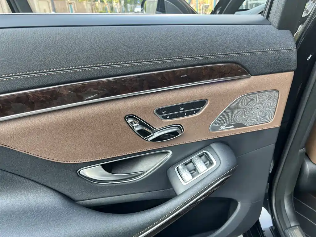 Mercedes-Benz S-Class — миниатюра 9