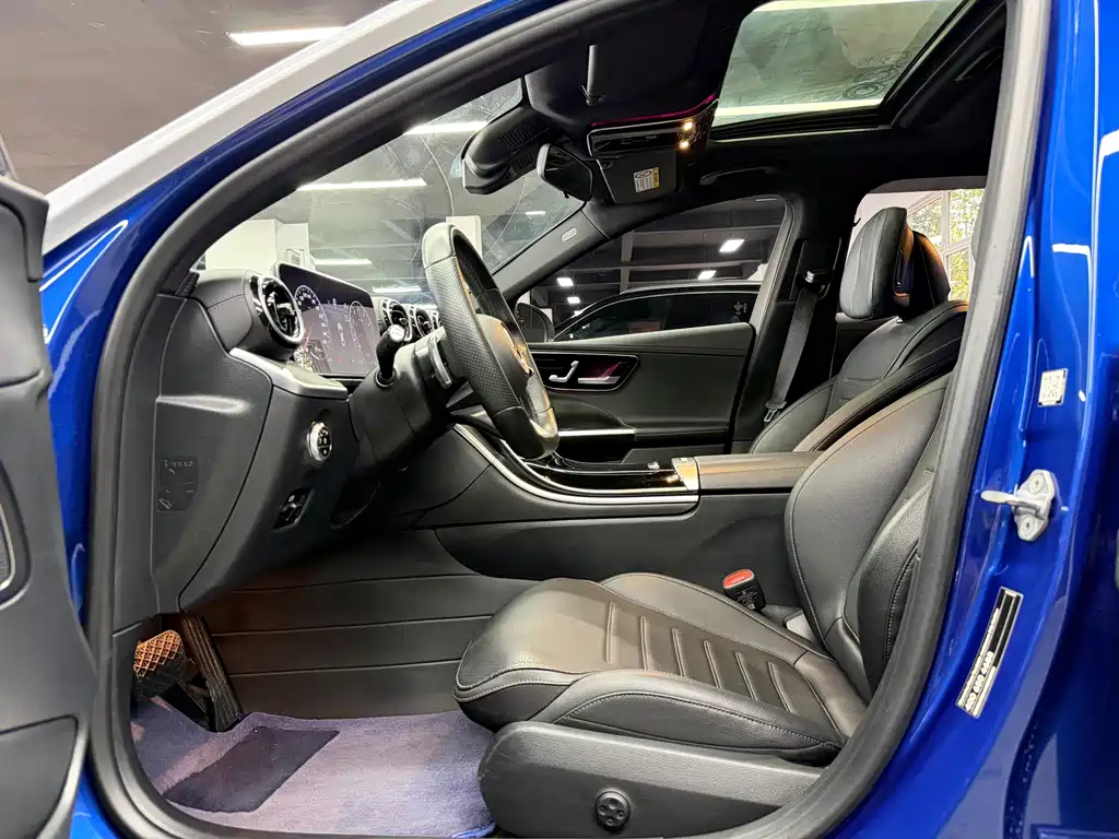 Mercedes-Benz C-Class — миниатюра 4