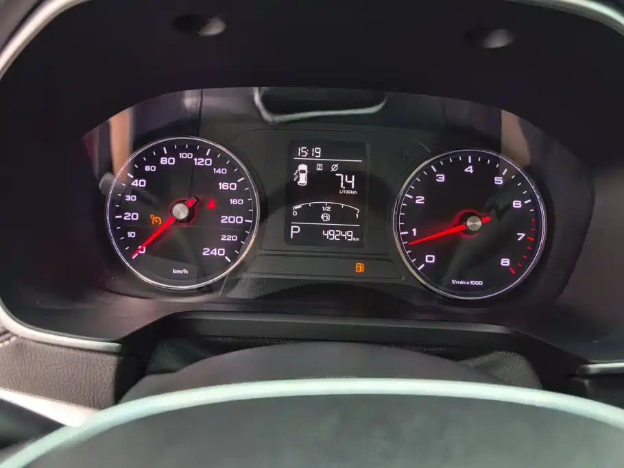 Roewe RX5 — миниатюра 14