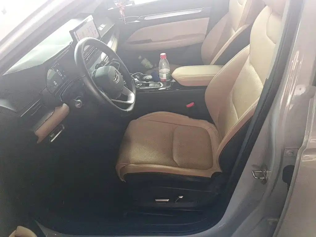 Geely L HiP — миниатюра 12