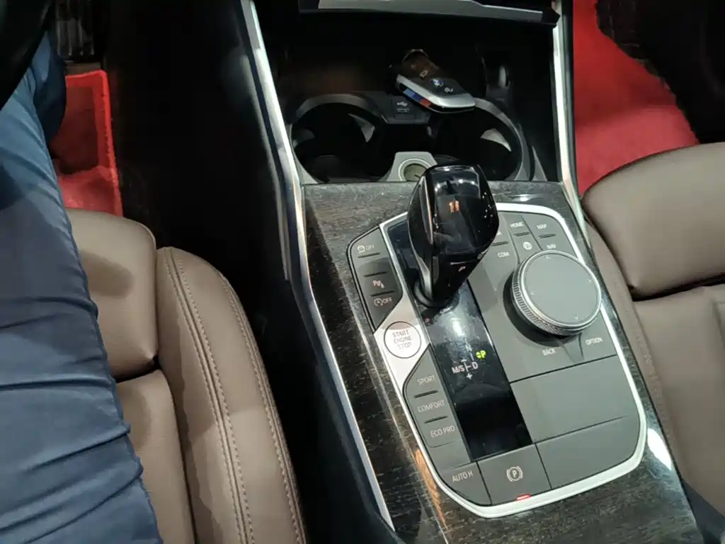 BMW 3 Series — миниатюра 14