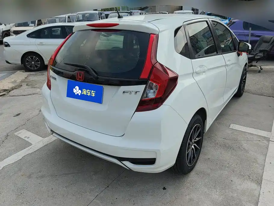 Honda Fit — миниатюра 3