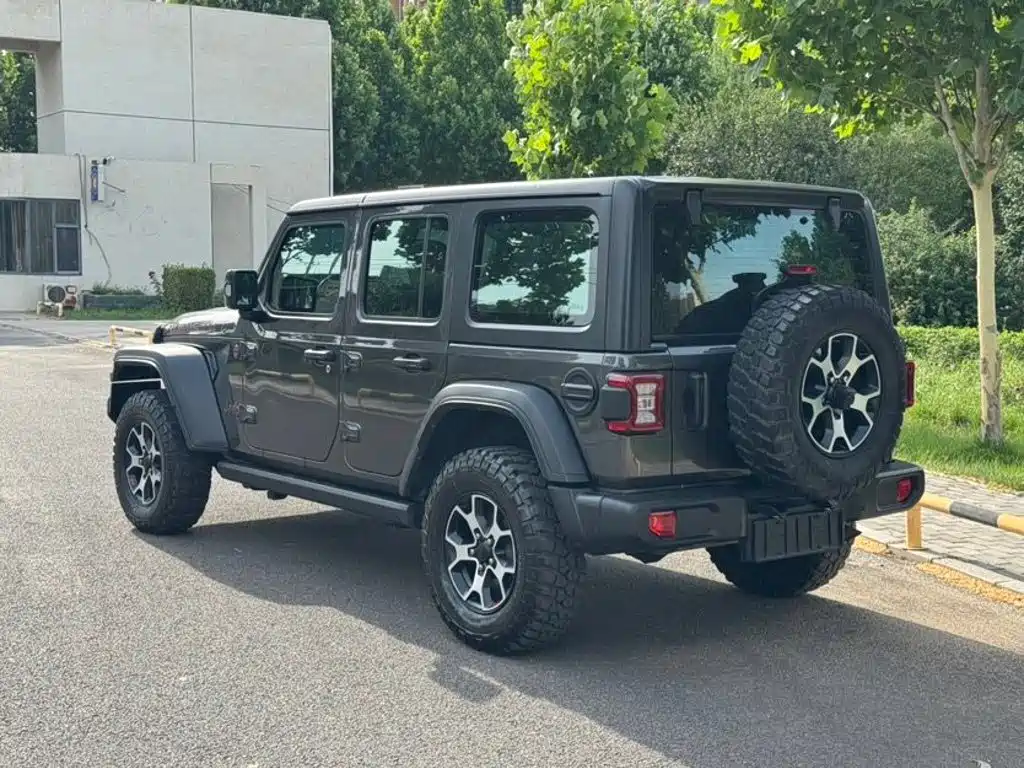 Jeep Wrangler — миниатюра 6