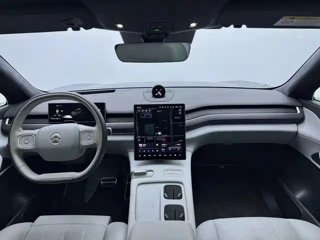 NIO ES8 — миниатюра 7