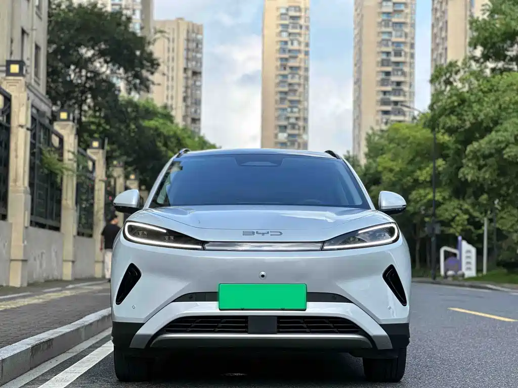 BYD Sealion 05 EV — миниатюра 2